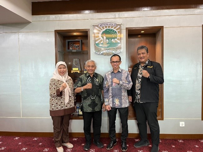 Foto dengan rektor