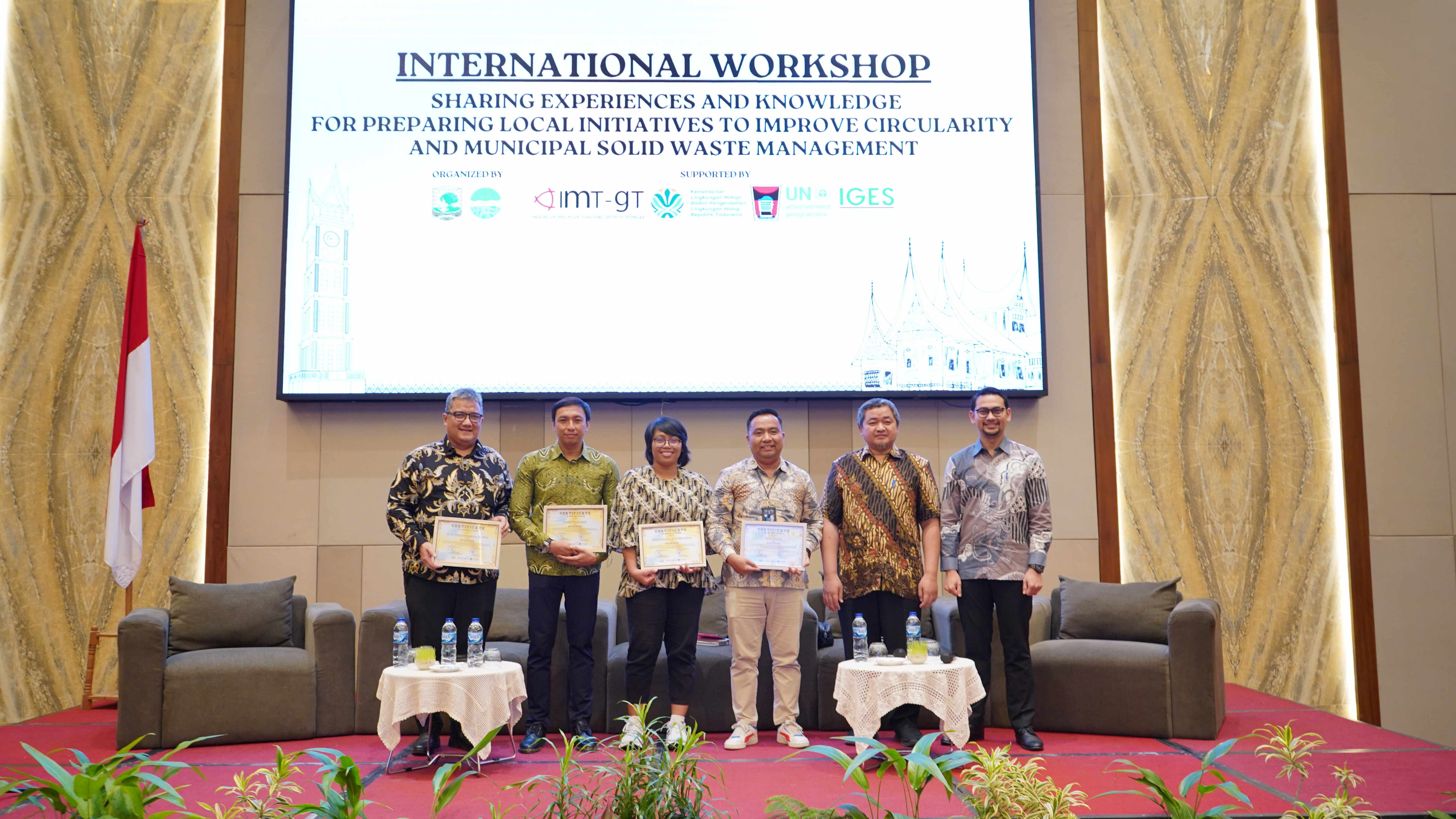 Panel Sesi 1