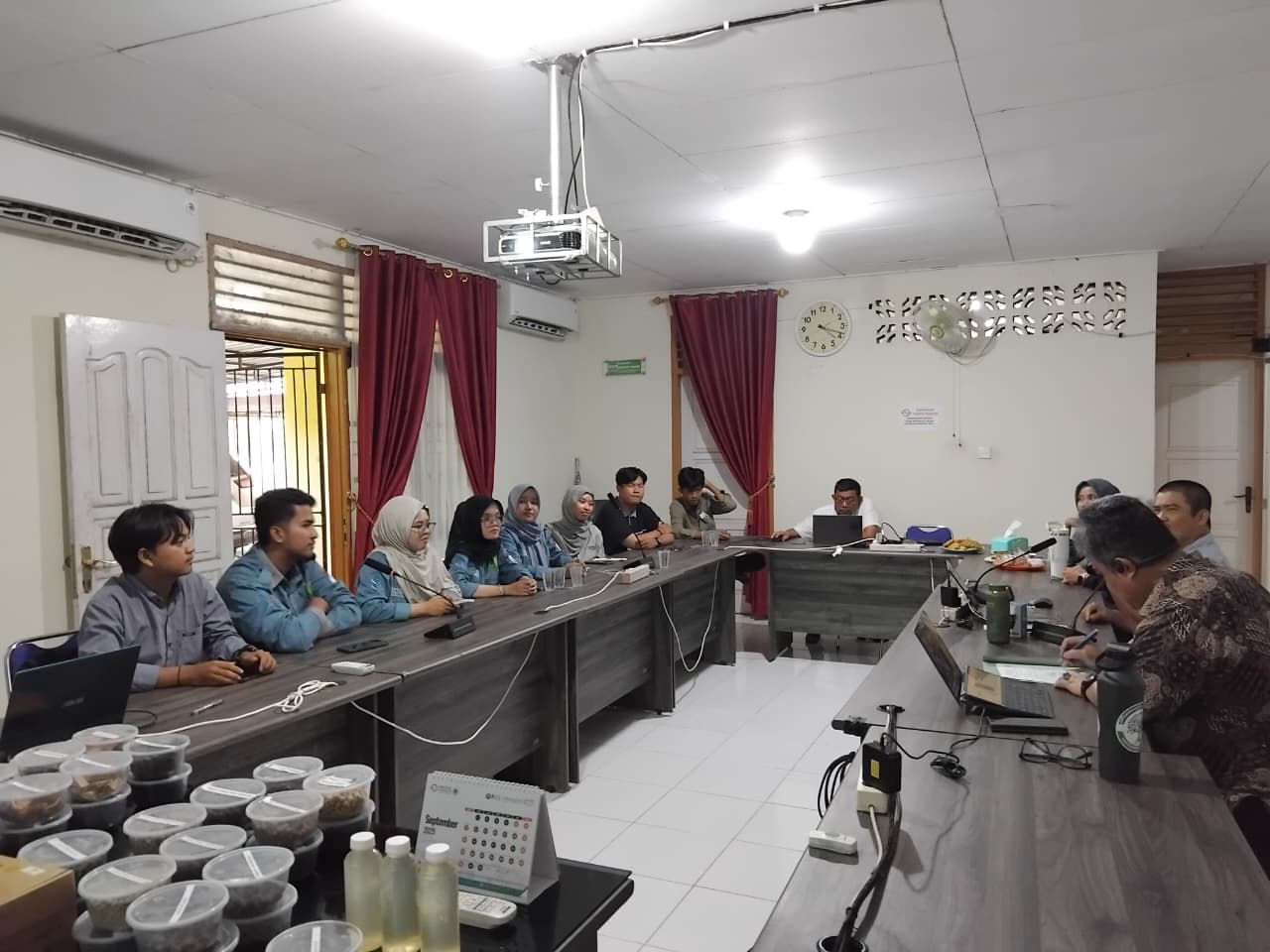 Foto diskusi